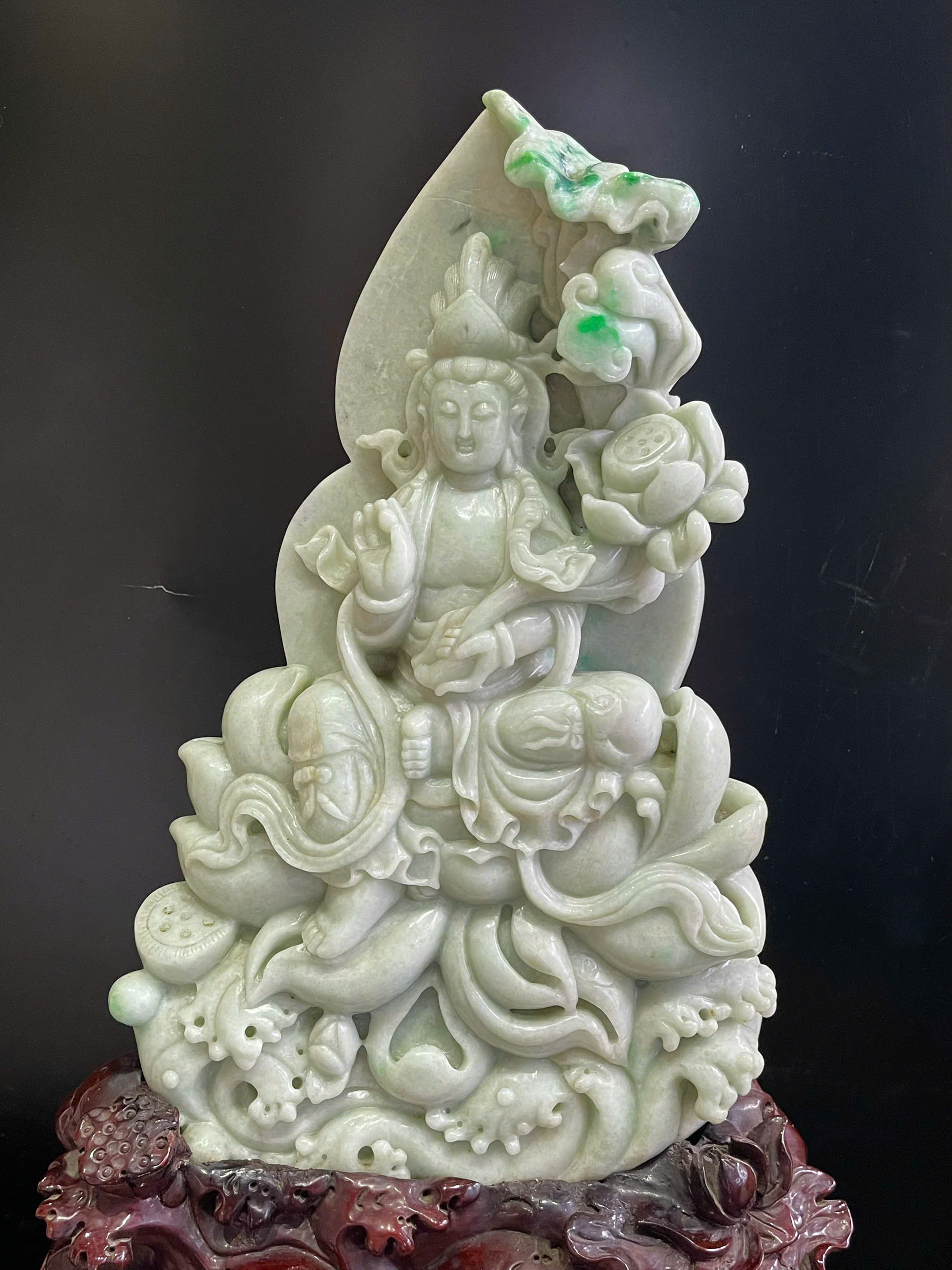 Đại Thế Trí Bồ Tát Ngọc Phỉ Thúy Ánh Sáng Trí Tuệ, Gia Đạo Bình An