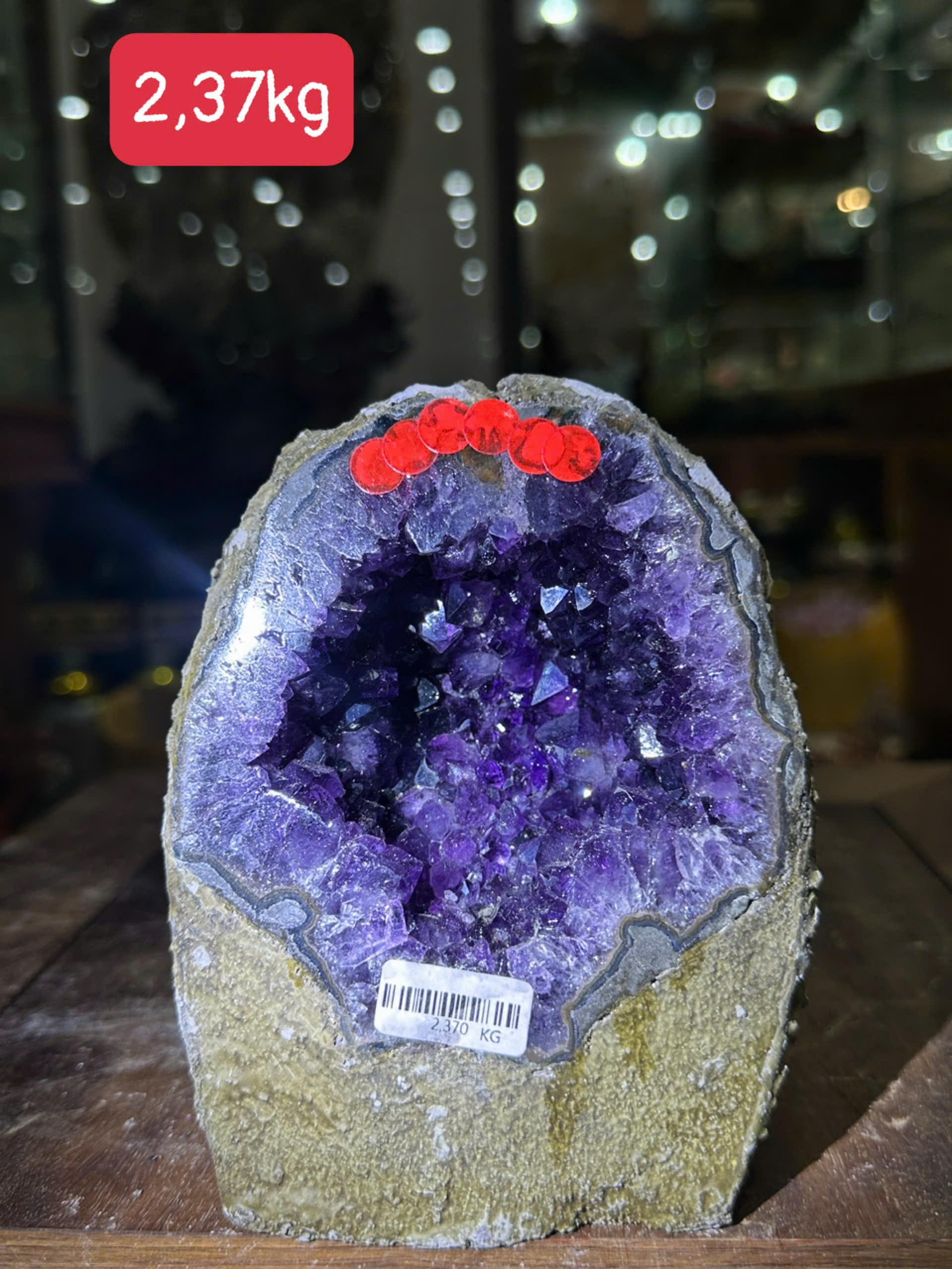 Động Tinh Thể Thạch Anh Tím Tự Nhiên
