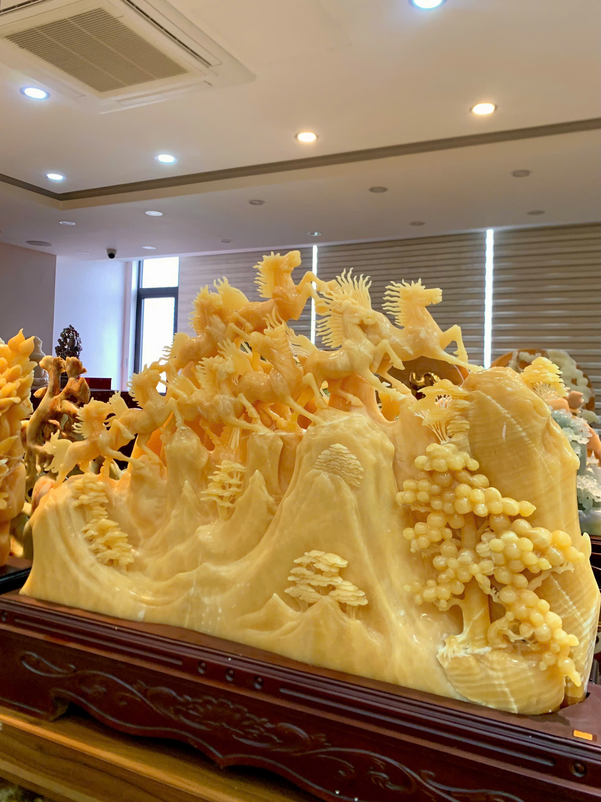 Bát Mã Truy Phong Ngọc Hoàng Long Vương Giả Mộc Khí, Thời Vận Hưng Vượng