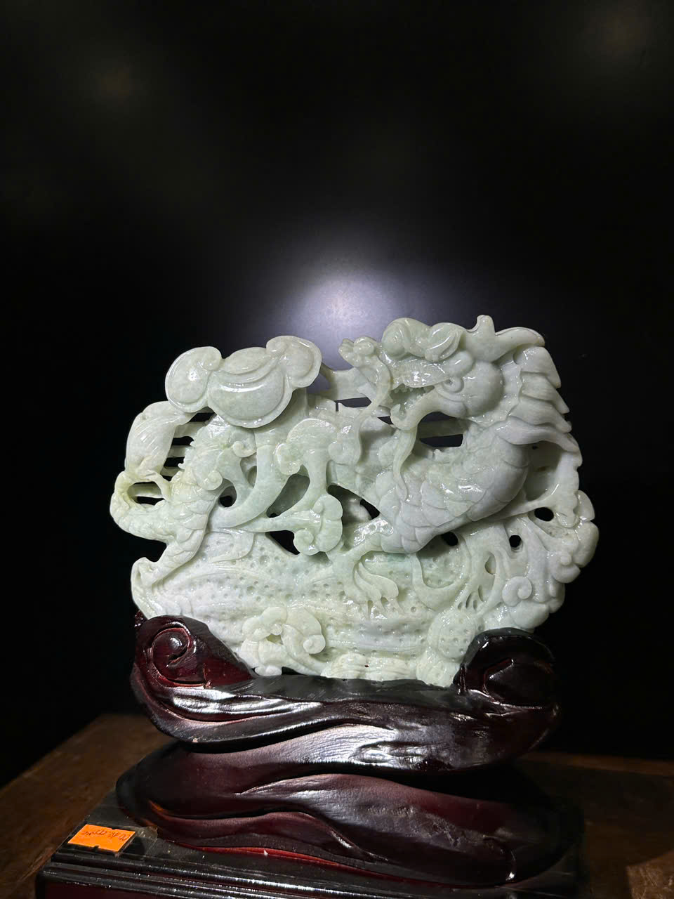 Rồng An Lạc ngọc phỉ thúy biểu tượng bình an, thu hút tài lộc và nuôi dưỡng vượng khí gia đạo