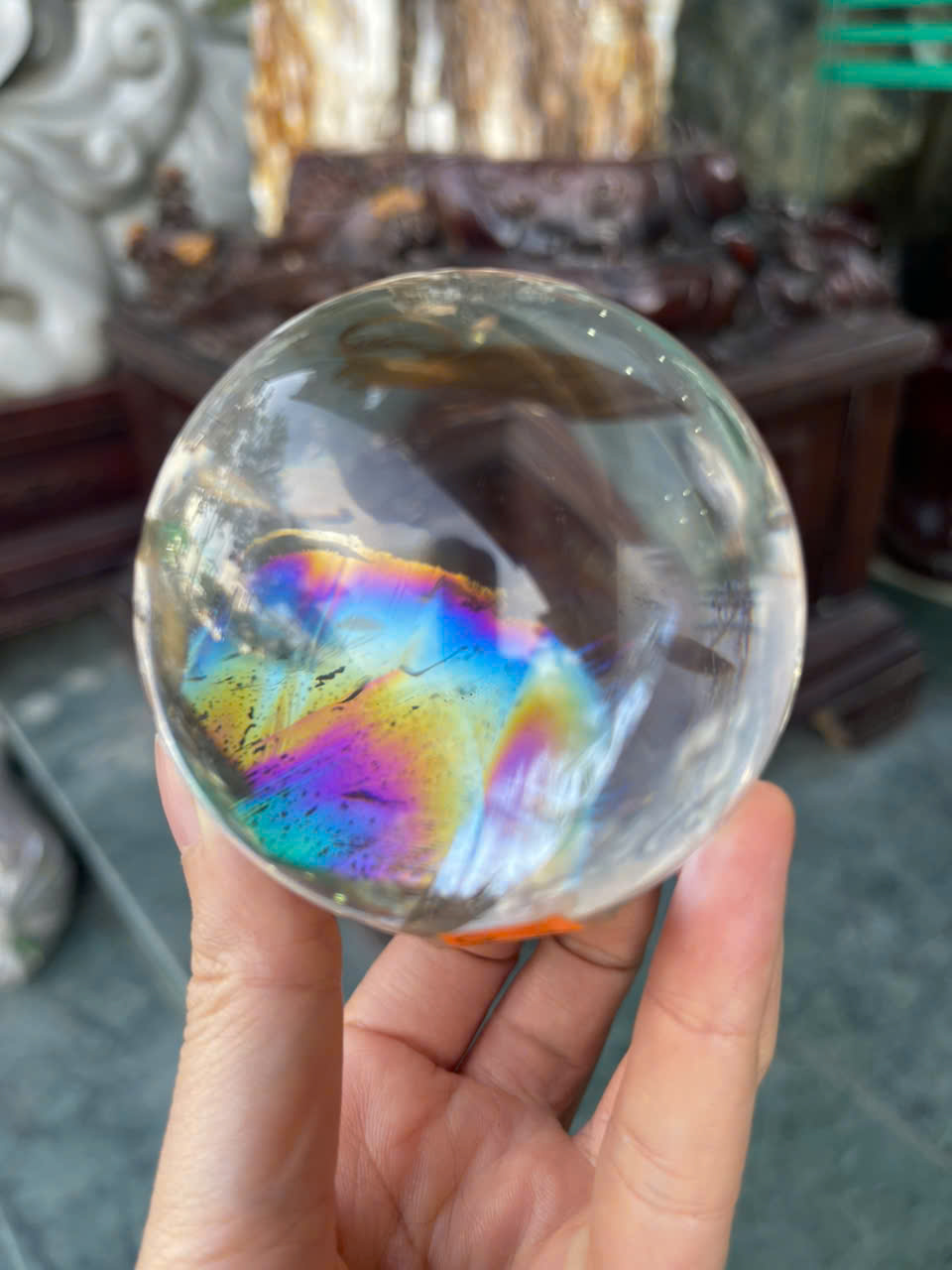 Quả Cầu Thạch Anh Trắng Trong Cao Cấp 500gram Băng Tâm Tinh Khiết, Hỏa Quang Kỳ Diệu