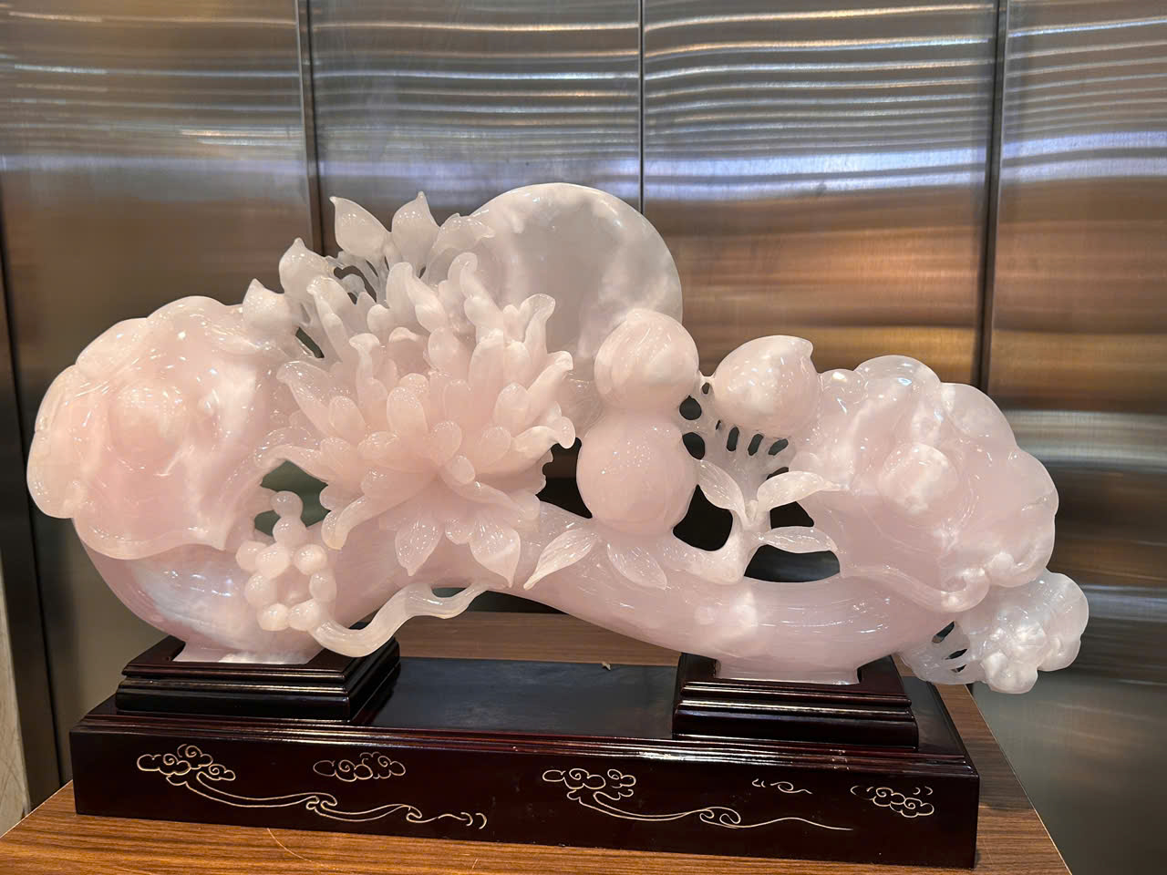 Gậy Như Ý Mẫu Đơn Hồng Ngọc Onyx Hồng Thạch Cát Tường, Quyền Uy Hạnh Phúc Viên Mãn