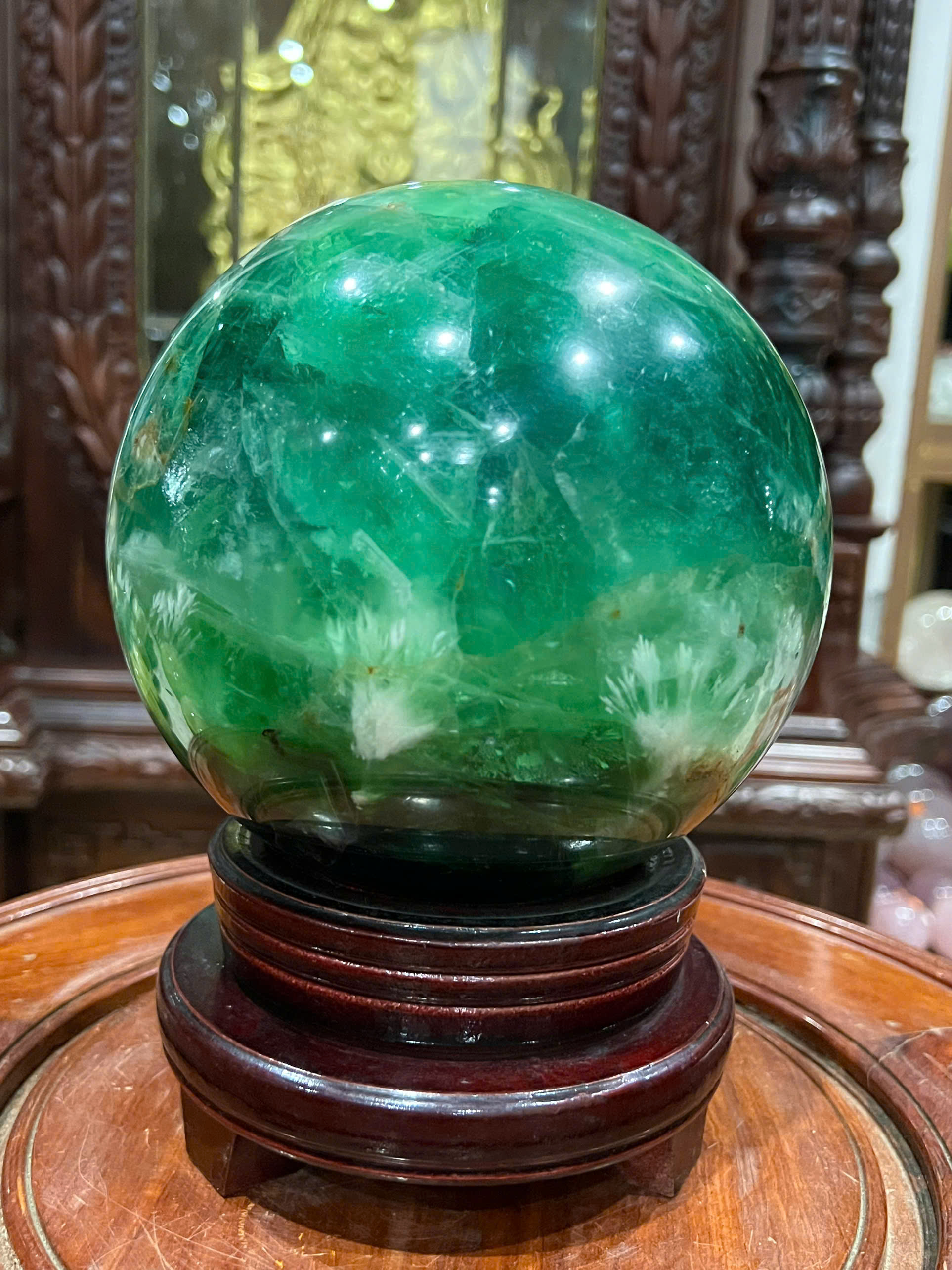 Quả Cầu Đá Fluorite Tinh Thể Tuyết Hoa 16cm Vũ Điệu Băng Tinh, Thăng Hoa Trí Tuệ