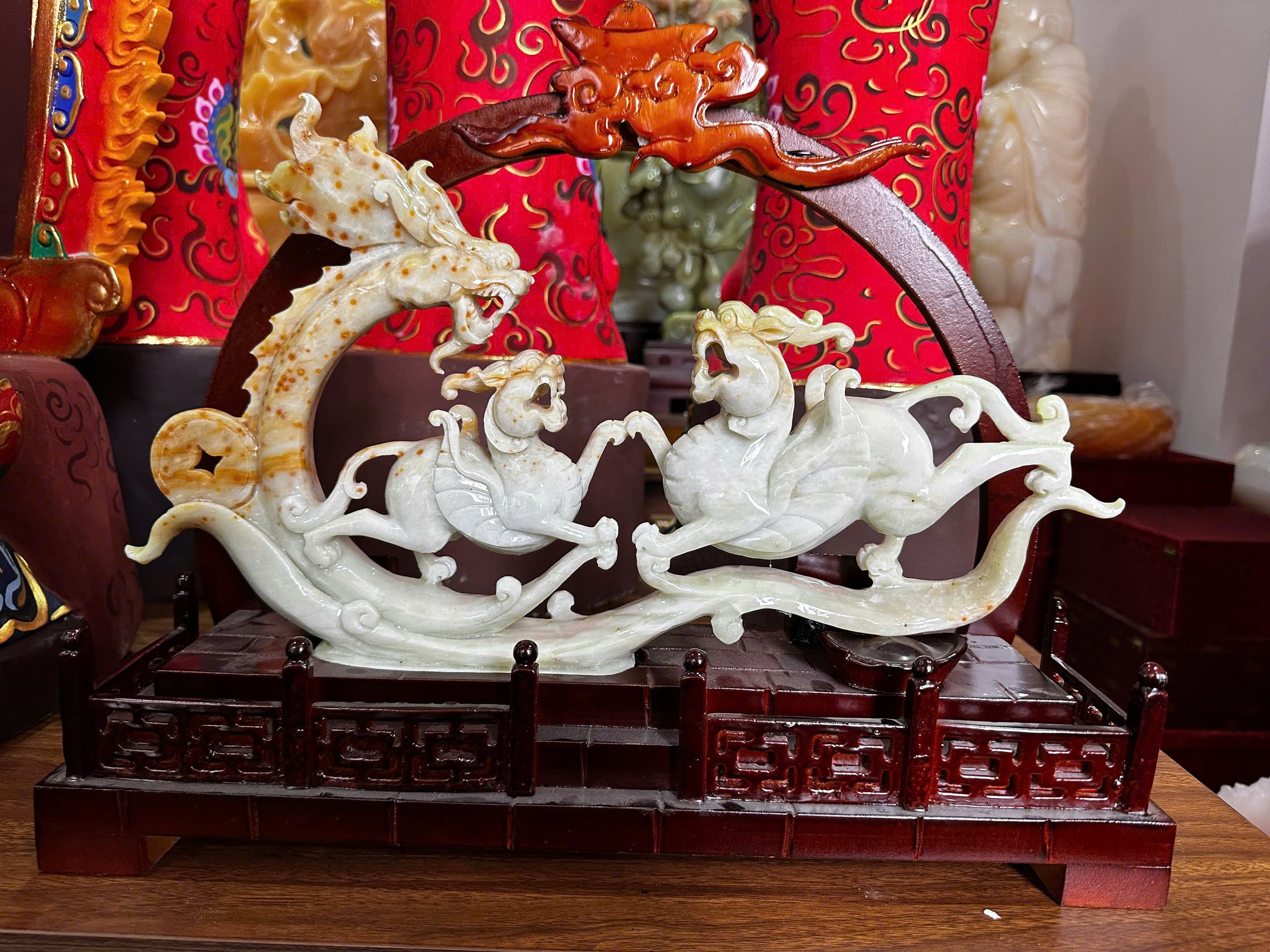 Cặp Tỳ Hưu ngọc serpentine – Linh vật chiêu tài mạnh mẽ, trấn trạch và giữ gìn của cải