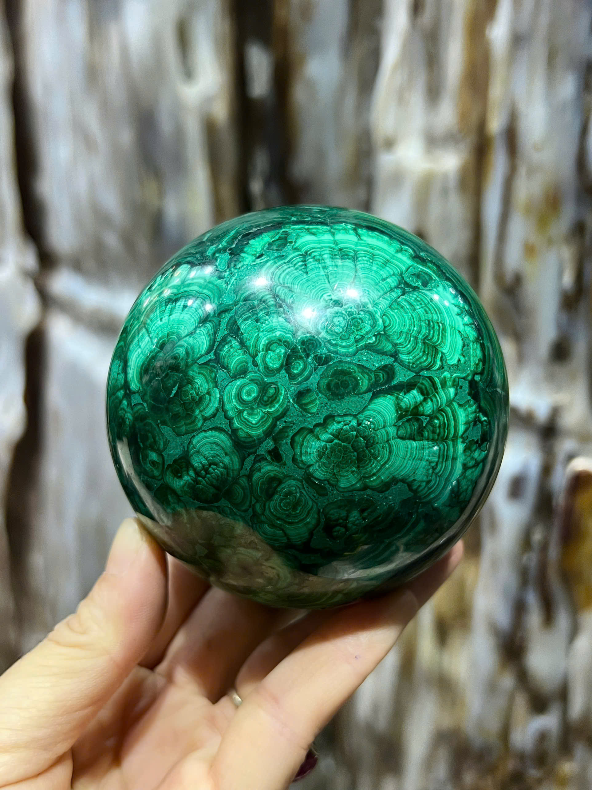 Quả Cầu Ngọc Khổng Tước (Malachite) 8,5cm Vân Đá Độc Bản, Khơi Thông Tài Vận