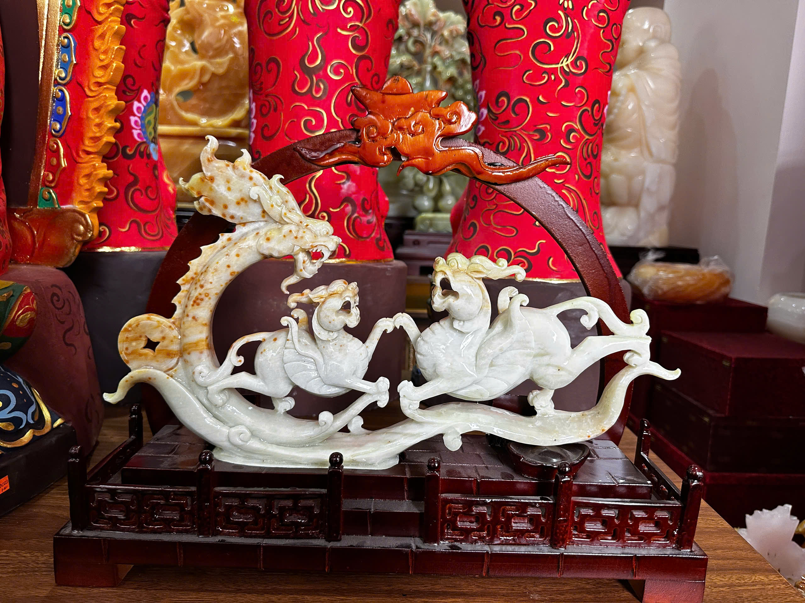 Cặp Tỳ Hưu ngọc serpentine – Linh vật chiêu tài mạnh mẽ, trấn trạch và giữ gìn của cải