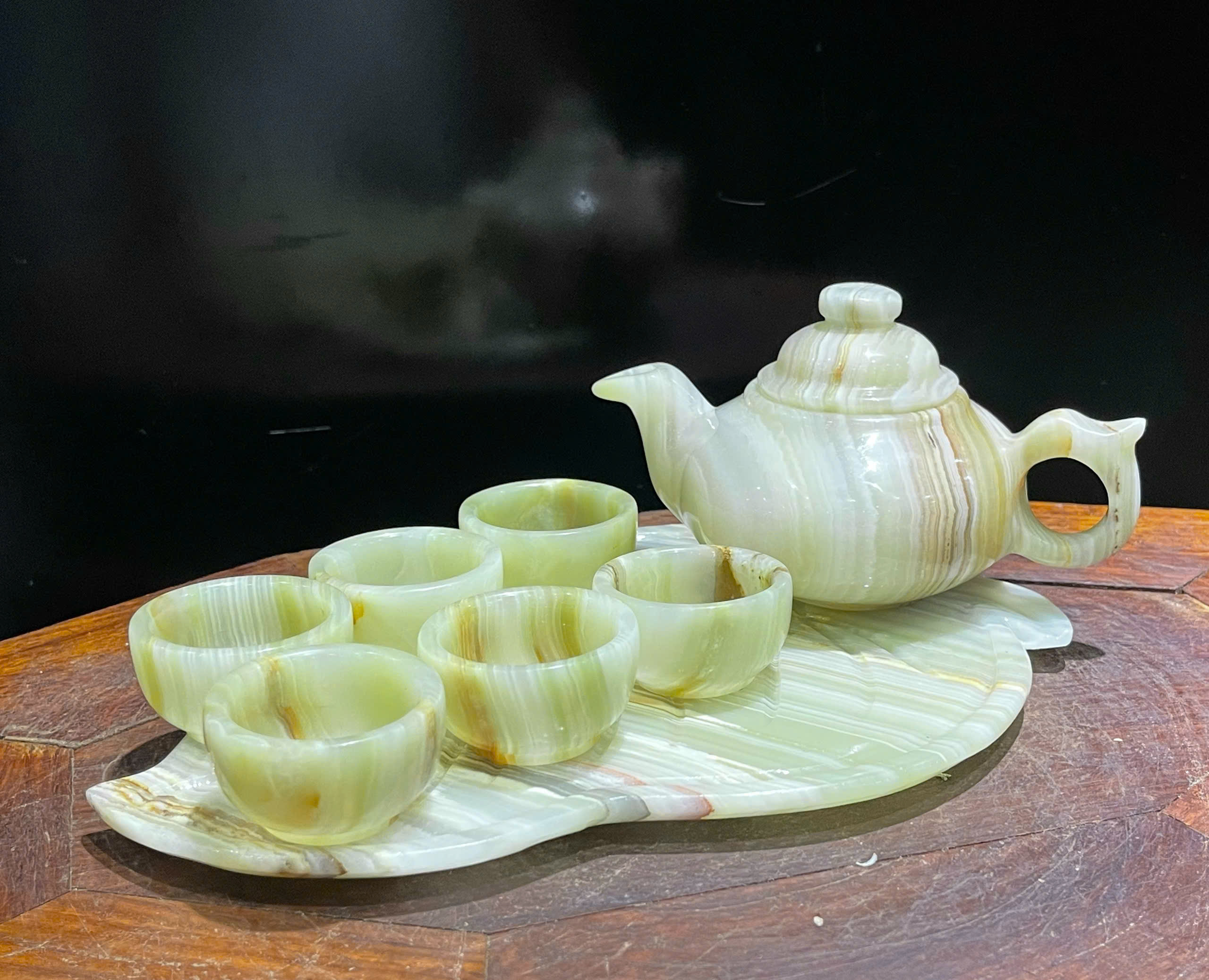 Bộ Ấm Chén Ngọc Onyx Xanh Tuyệt Tác Phong Thủy Thanh Lọc Khí Trường Nâng Tầm Thưởng Trà