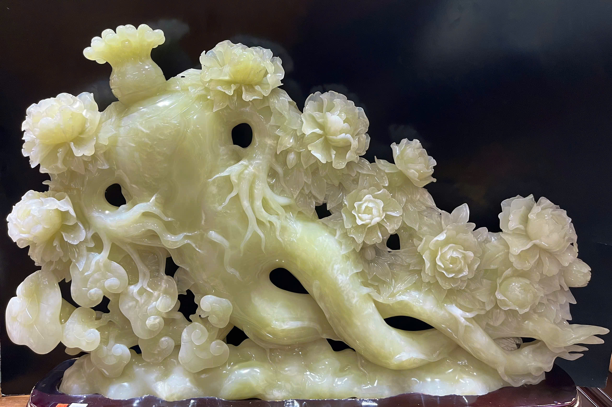 Nhân Sâm Như Ý Ngọc Onyx Thọ Tỷ Nam Sơn, Quyền Lực Vương Giả