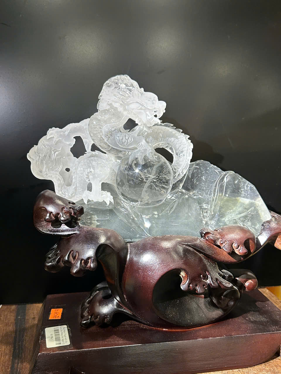 Thần Long Hộ Chủ thạch anh ưu linh – Kiệt tác trấn trạch, bảo vệ gia chủ và thăng tiến công danh