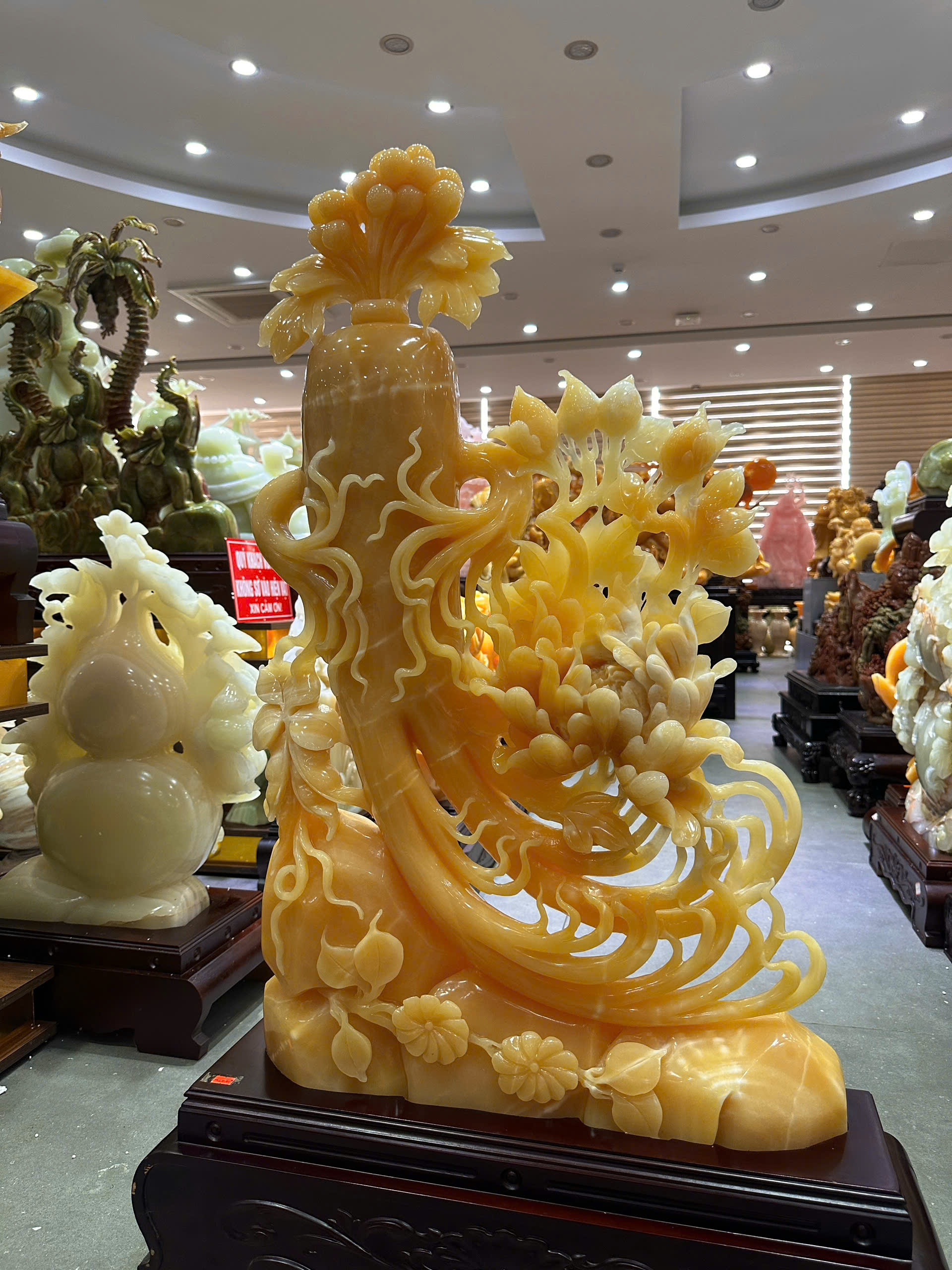 Nhân Sâm Phú Quý Ngọc Hoàng Long Khởi Sắc Sức Khỏe, Tài Lộc Vàng Kim