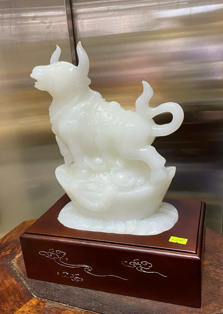 Tượng Trâu (Tuổi Sửu) Ngọc Onyx Trắng Bạch Ngọc Cát Tường – Vững Vàng Cơ Nghiệp – Bứt Phá Tài Vận