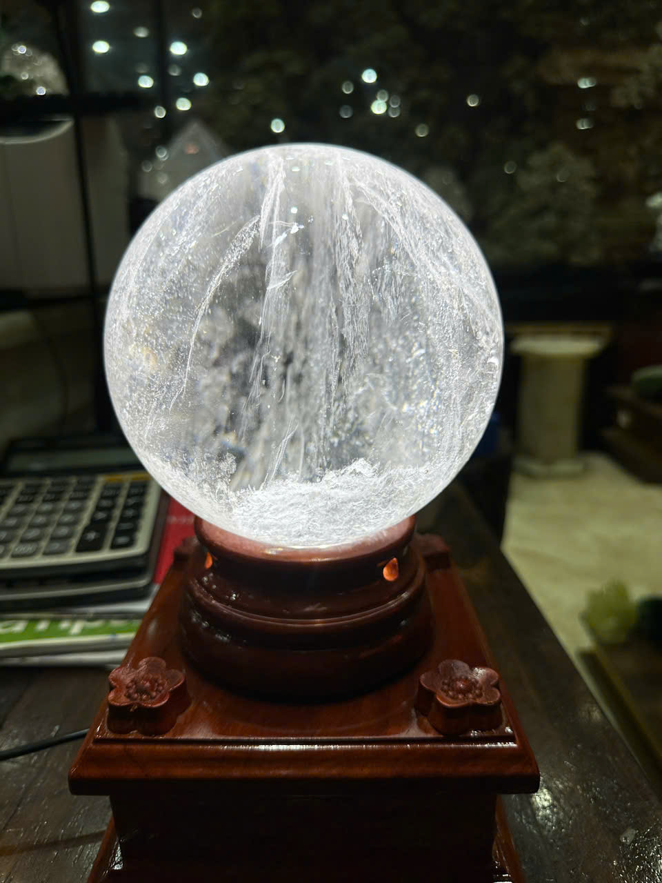 Bi Cầu Thạch Anh Trắng 15cm Tinh Hoa Trầm Tích, Khai Thông Trí Tuệ