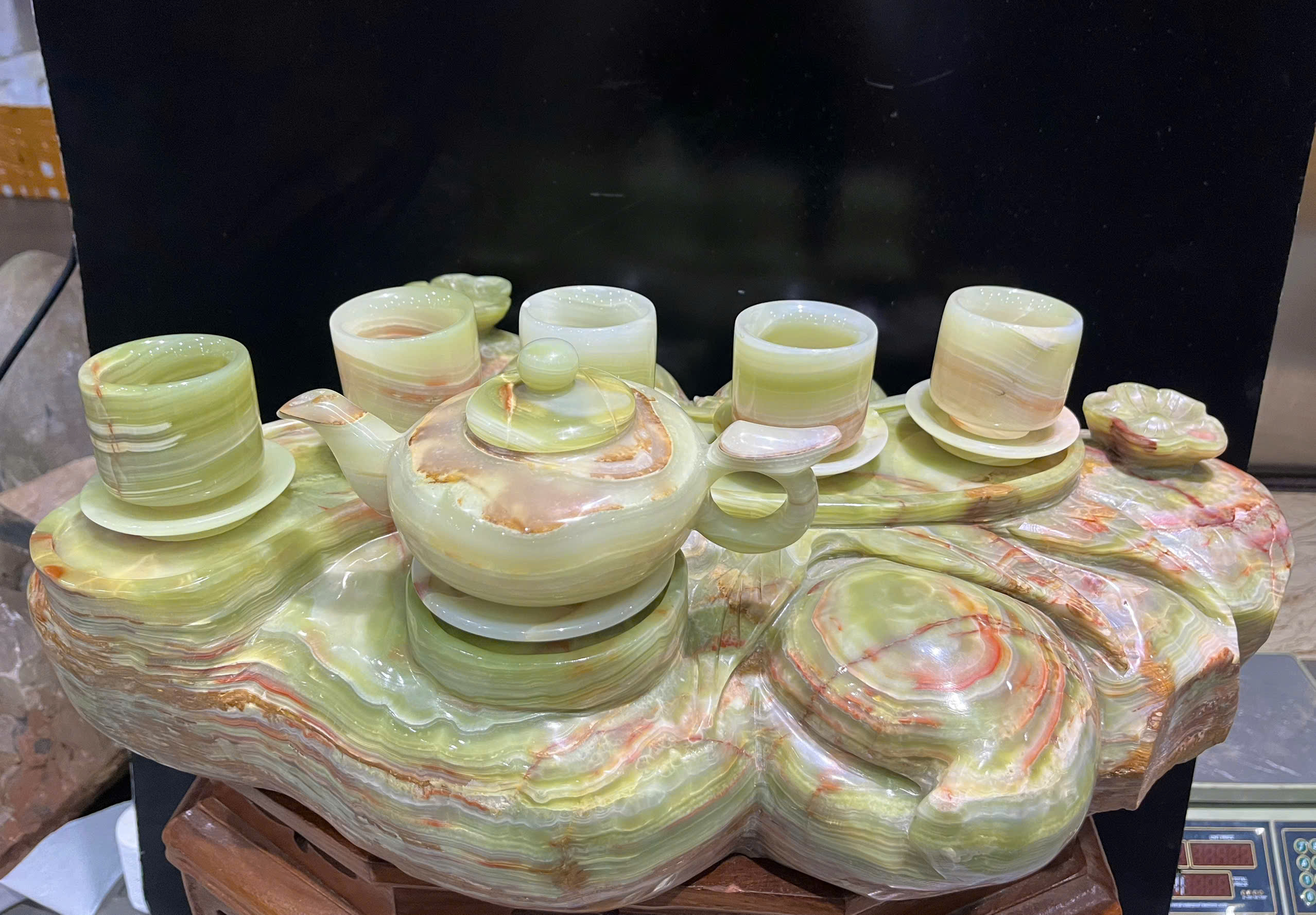 Bộ Ấm Trà Ngọc Onyx Kiệt Tác Trà Đạo Tụ Khí Đào Viên