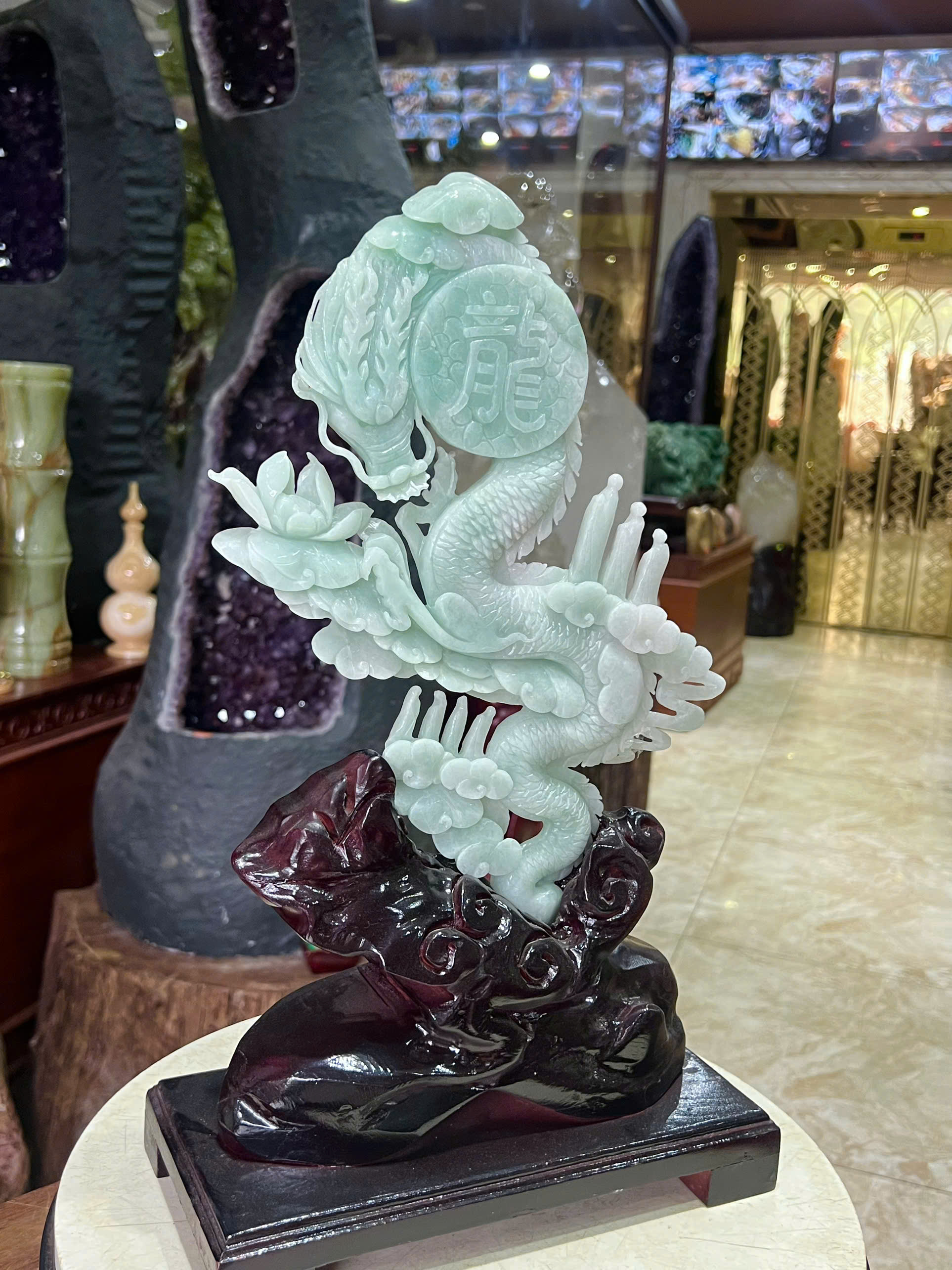 Nhất Long Thăng Tiên ngọc phỉ thúy – Biểu tượng bứt phá, thăng tiến công danh và hội tụ vượng khí