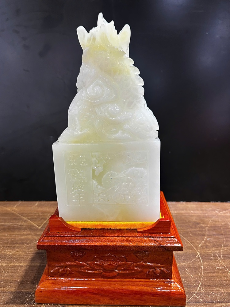 Ấn Rồng Ngọc Onyx Trắng Vuông 23x11cm