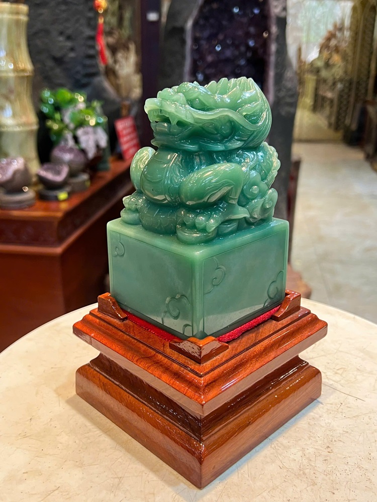 Ấn Thần Long Hộ Chủ Thạch Anh Xanh Vuông 13,5x8x8cm