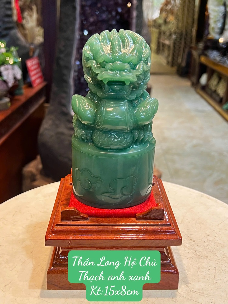 Ấn Thần Long Hộ Chủ Thạch Anh Xanh Tròn 15x8cm