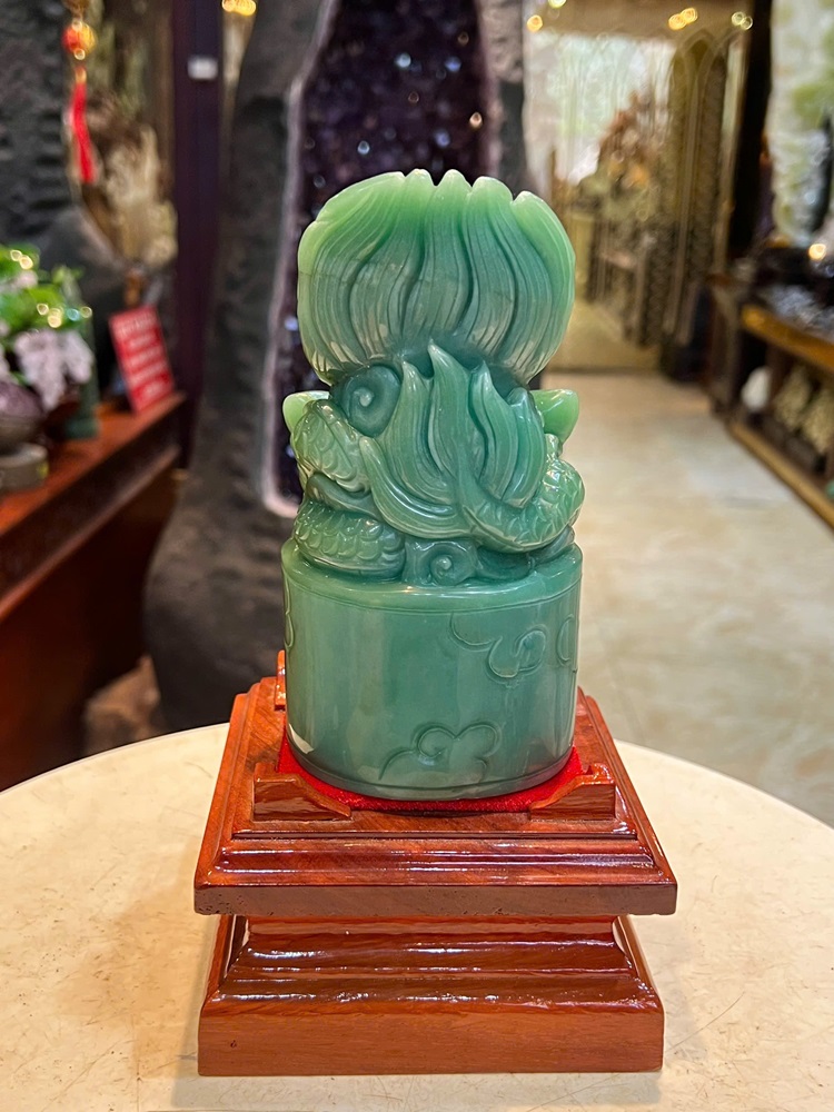 Ấn Thần Long Hộ Chủ Thạch Anh Xanh Tròn 15x8cm