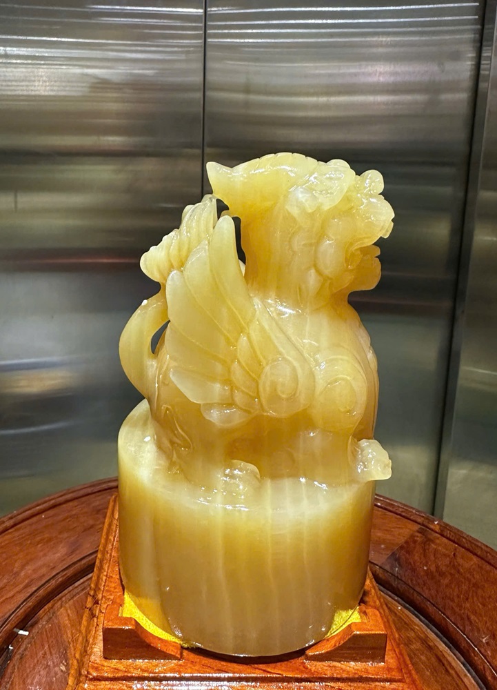 Ấn Tỳ Hưu Cánh Tiên Ngọc Hoàng Long Tròn 17,5x10,5cm