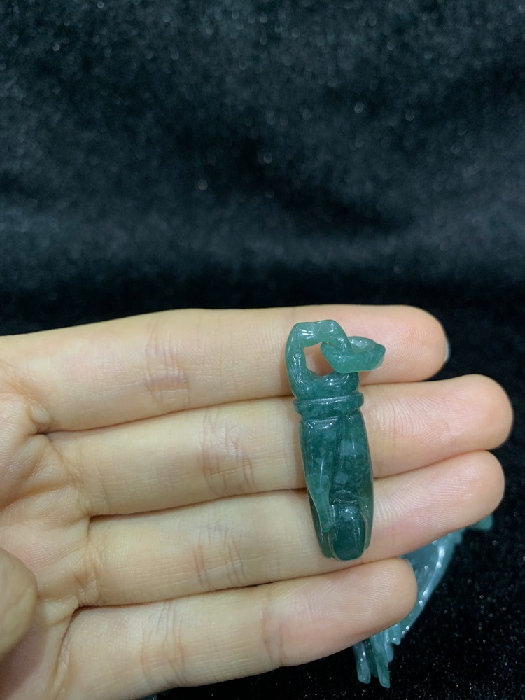 Bàn Tay Phật Ngọc Cẩm Thạch Phỉ Thuý 36,05x10,2mm