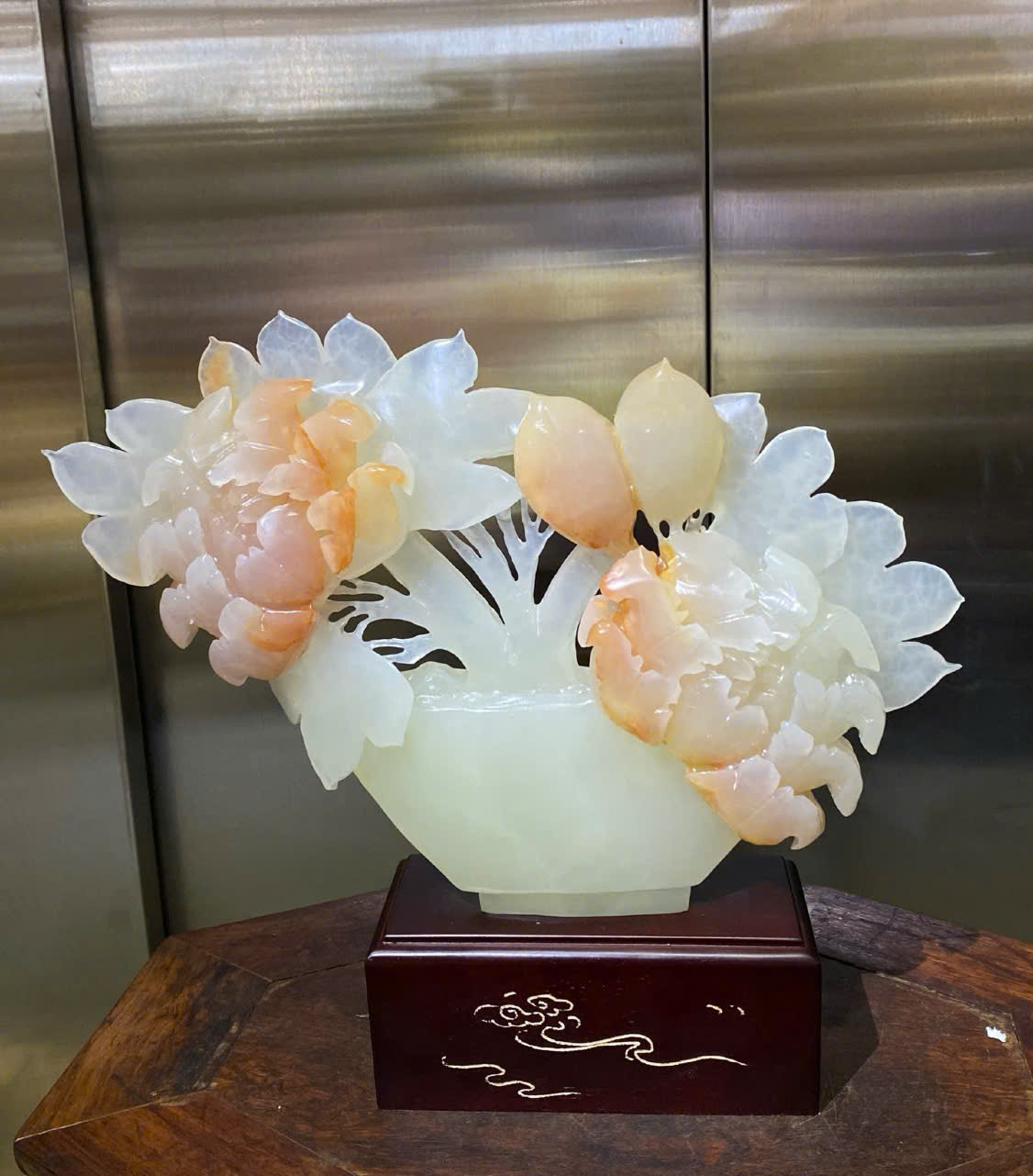 Bình hoa mẫu đơn ngọc onyx 33x25cm