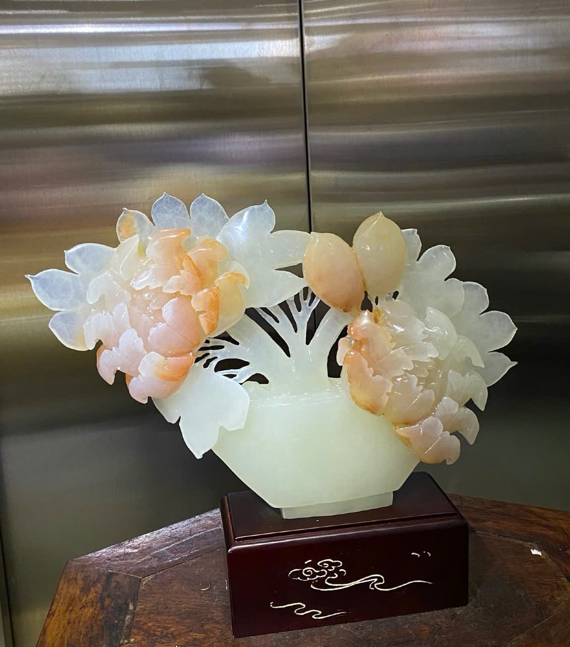 Bình hoa mẫu đơn ngọc onyx 33x25cm