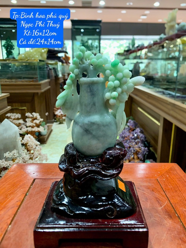 Tác Phẩm Bình Hoa Phú Quý Ngọc Phỉ Thuý