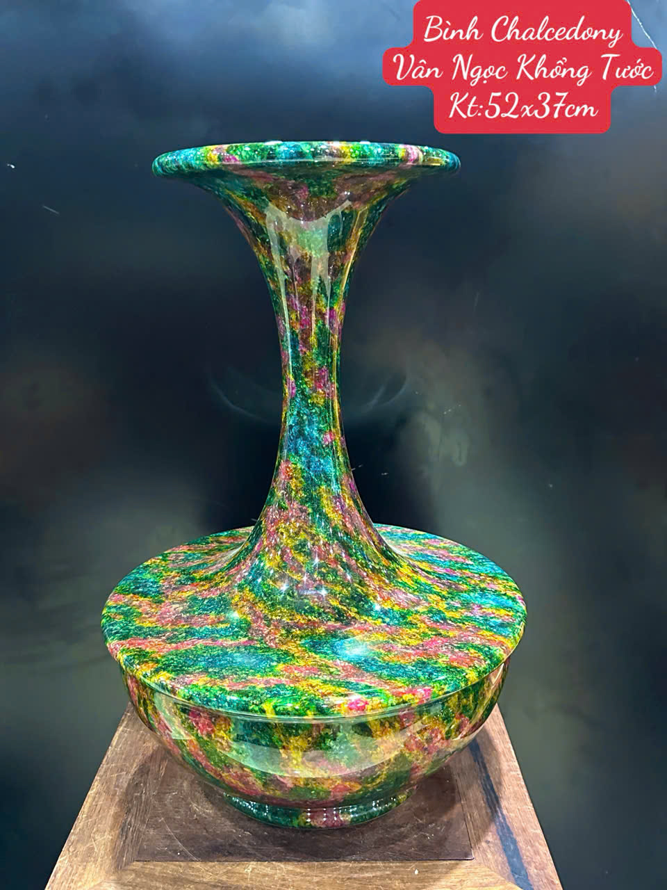 Bình Hút Lộc Cổ Cao Ngọc Chalcedony Vân Khổng Tước 52cm