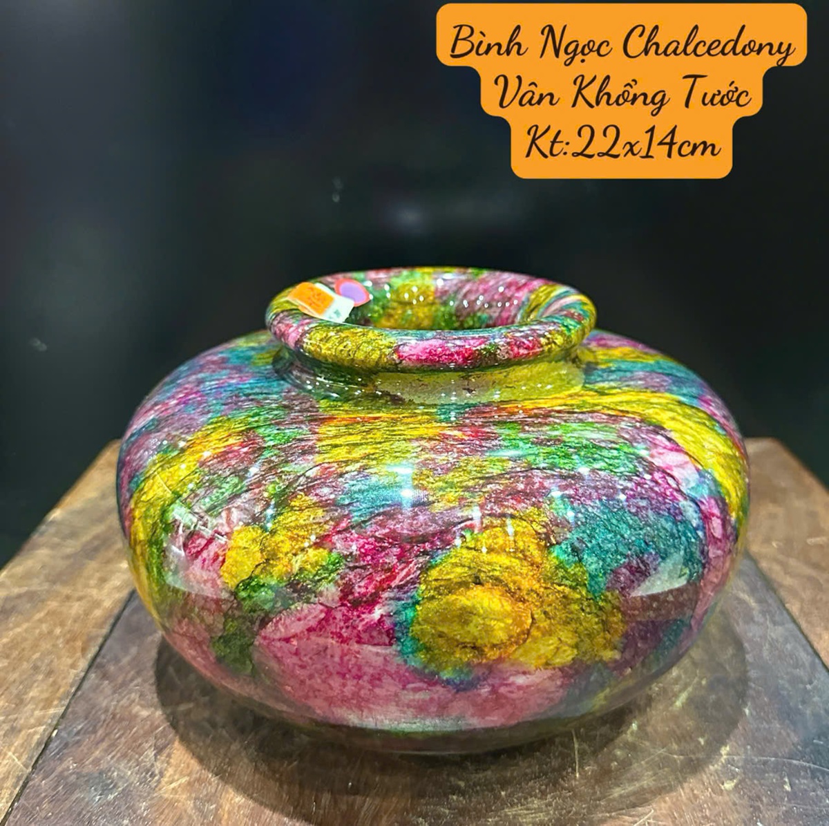 Bình Ngọc Chalcedony Vân Khổng Tước 22cm