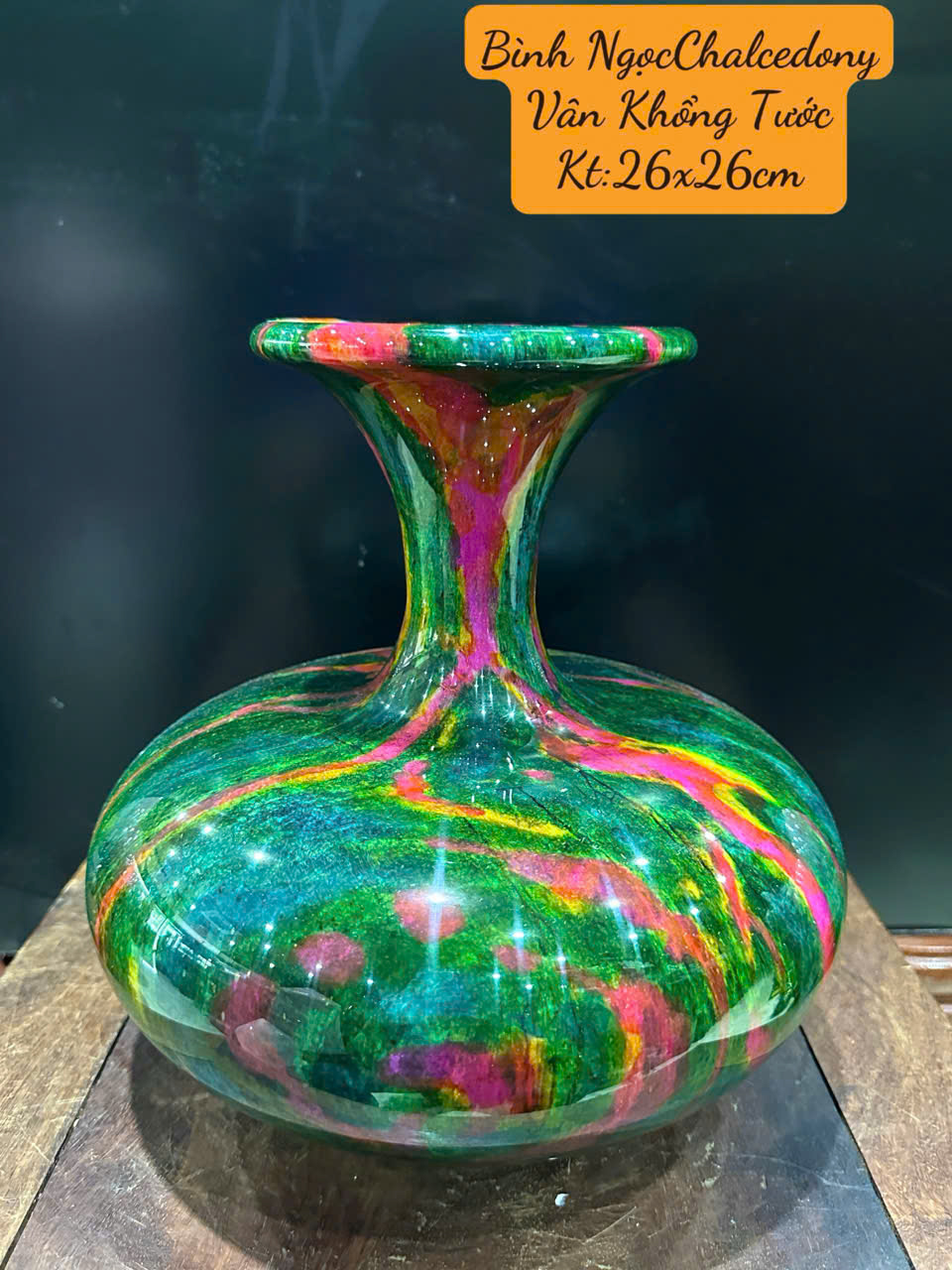 Bình Ngọc Chalcedony Vân Khổng Tước 26cm