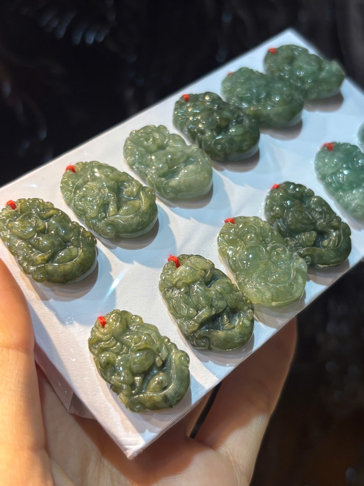Bộ 12 Con Giáp Ngọc Phỉ Thuý (Bán theo bộ)