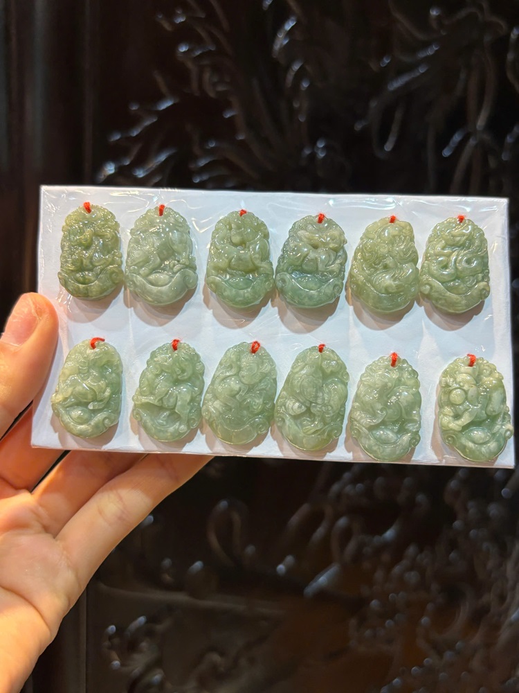 Bộ 12 Con Giáp Ngọc Phỉ Thuý (Bán theo bộ)