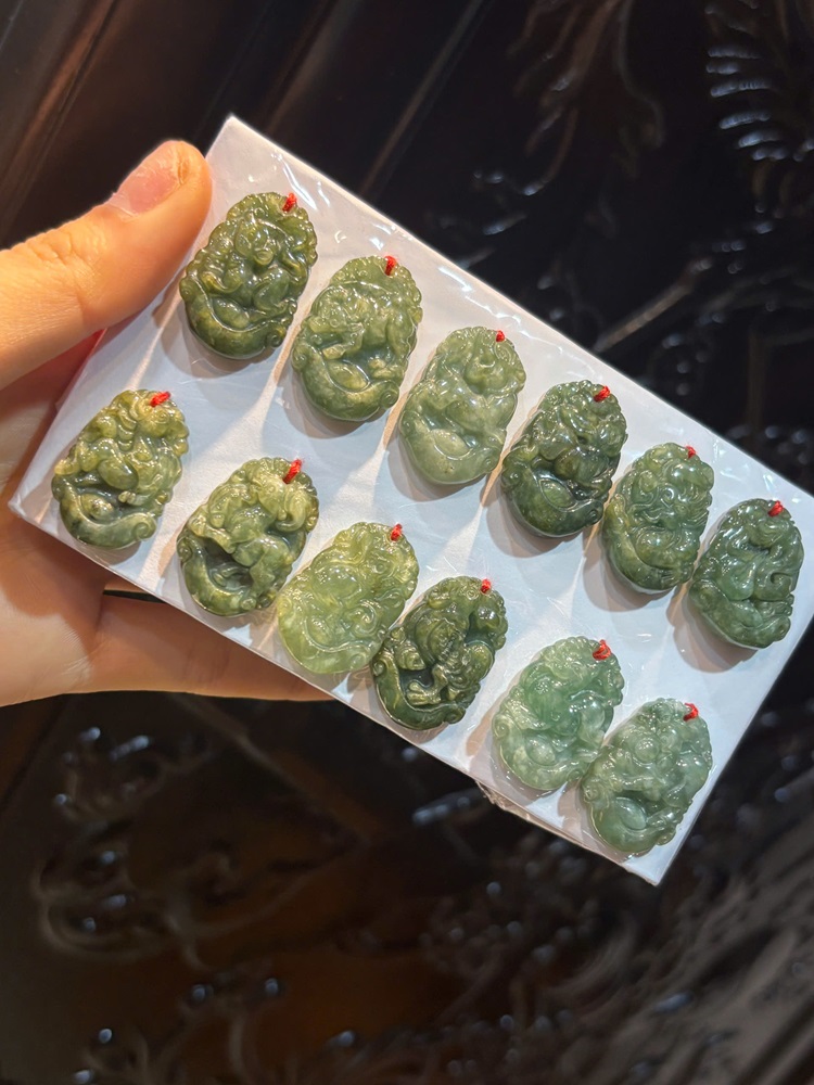 Bộ 12 Con Giáp Ngọc Phỉ Thuý (Bán theo bộ)