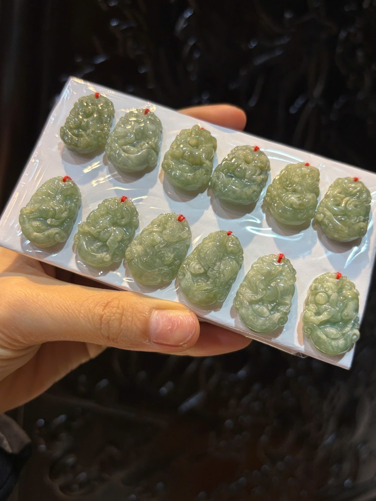 Bộ 12 Con Giáp Ngọc Phỉ Thuý (Bán theo bộ)