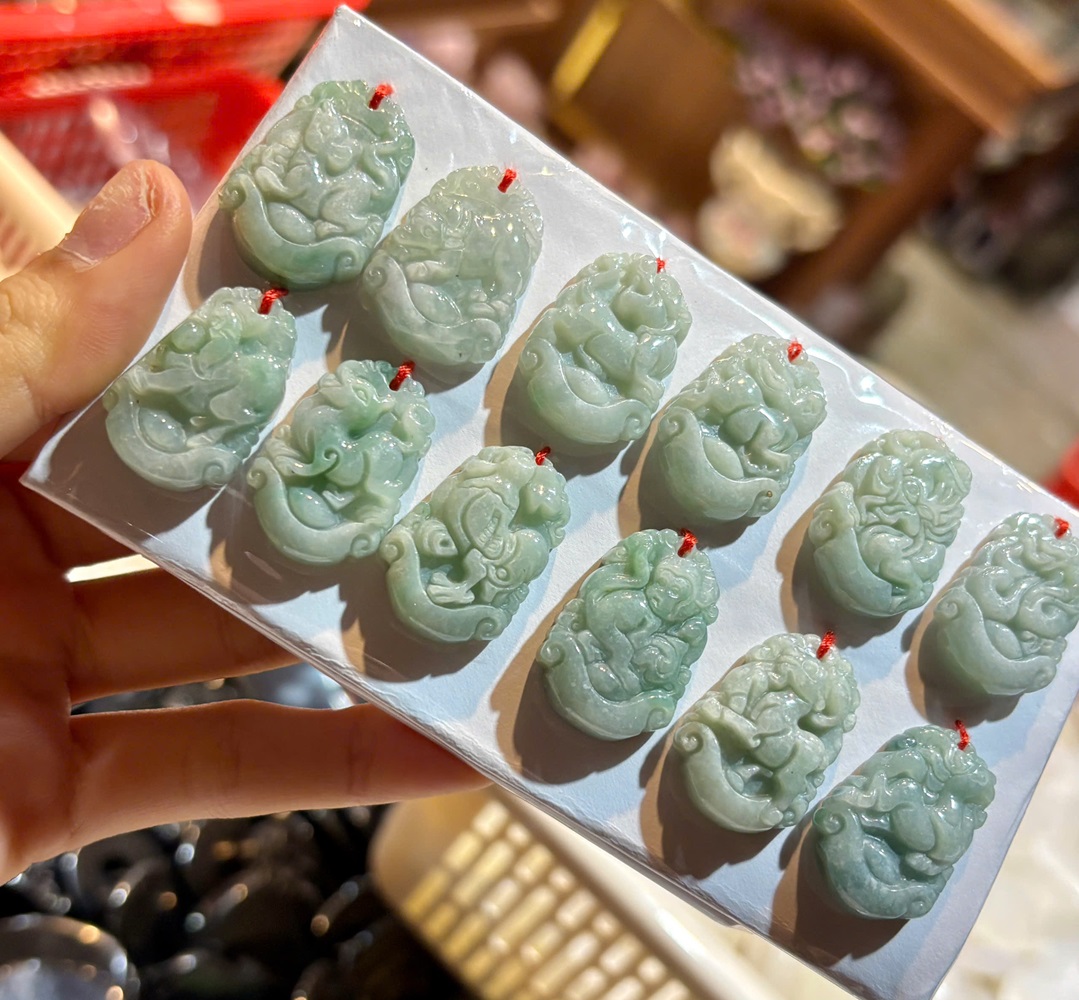 Bộ 12 Con Giáp Ngọc Phỉ Thuý (Bán theo bộ)