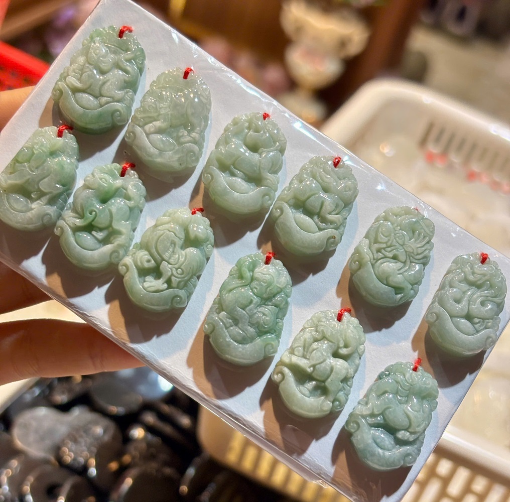 Bộ 12 Con Giáp Ngọc Phỉ Thuý (Bán theo bộ)
