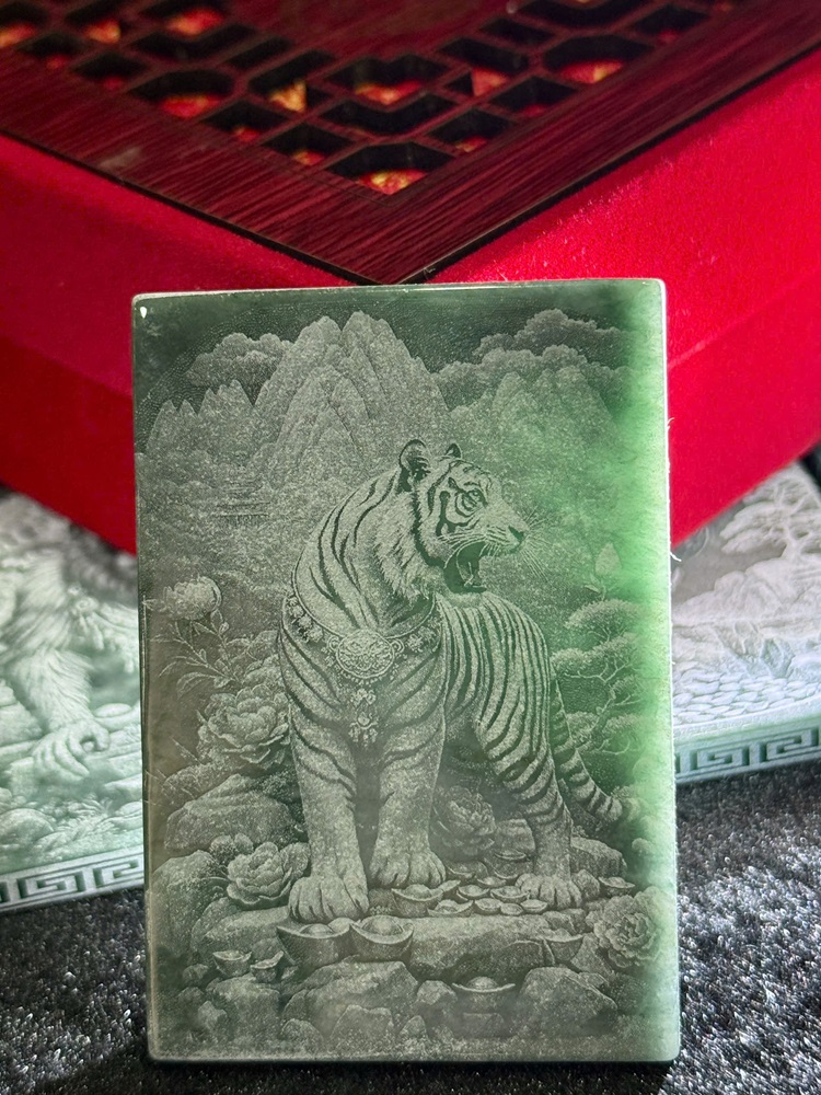 Bộ 8 Phật Bản Mệnh + 12 Con Giáp Lam Ngọc Phỉ Thuý