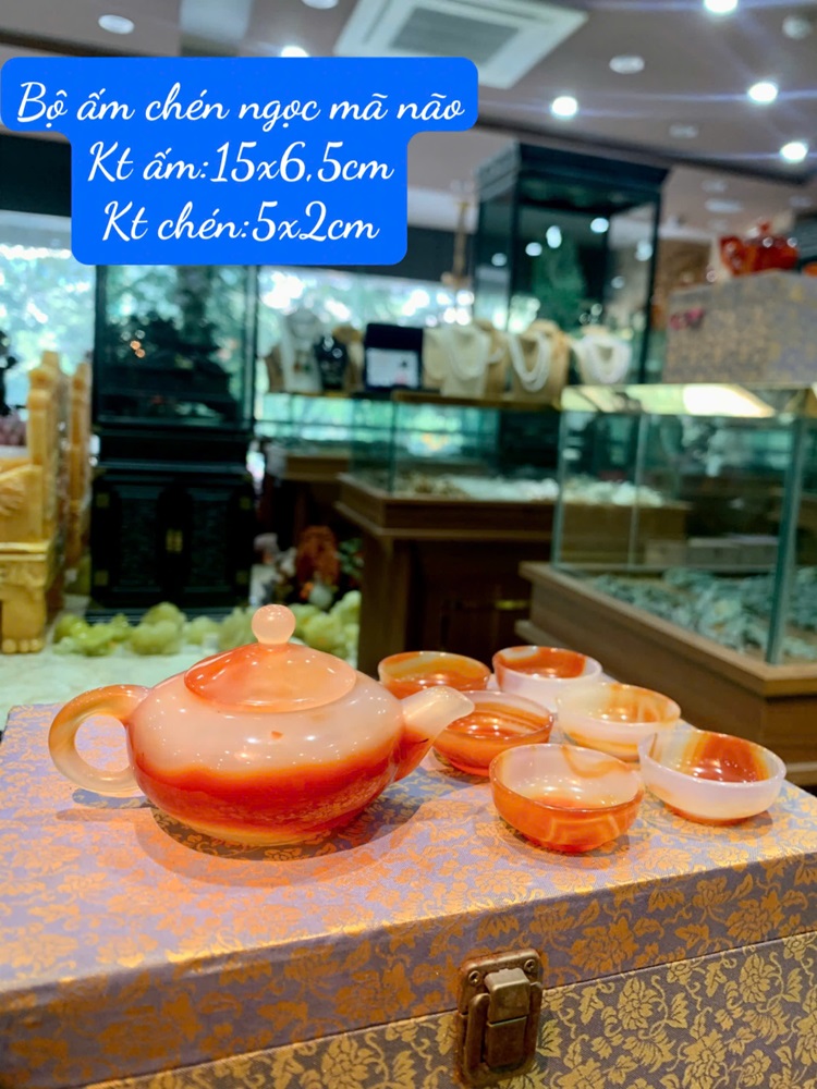 Bộ ấm chén ngọc mã não