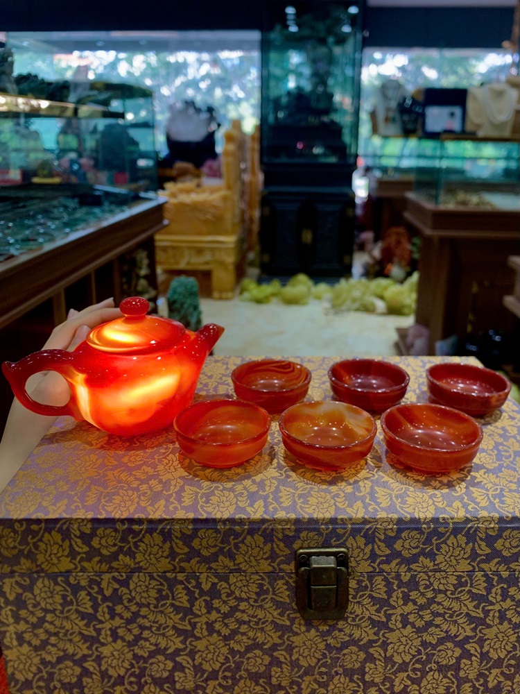 Bộ ấm chén ngọc mã não