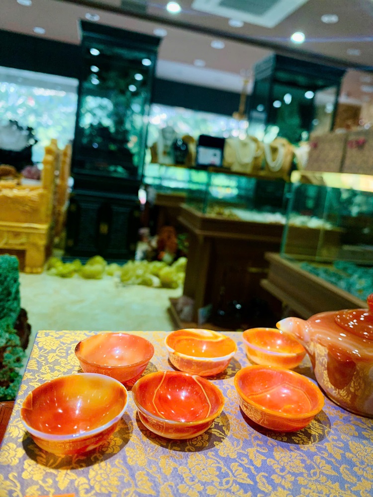 Bộ ấm chén ngọc mã não