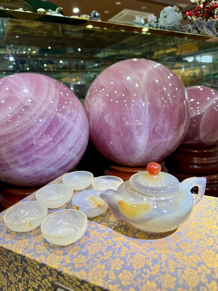 Bộ Ấm Chén Ngọc Mã Não Khoai Môn