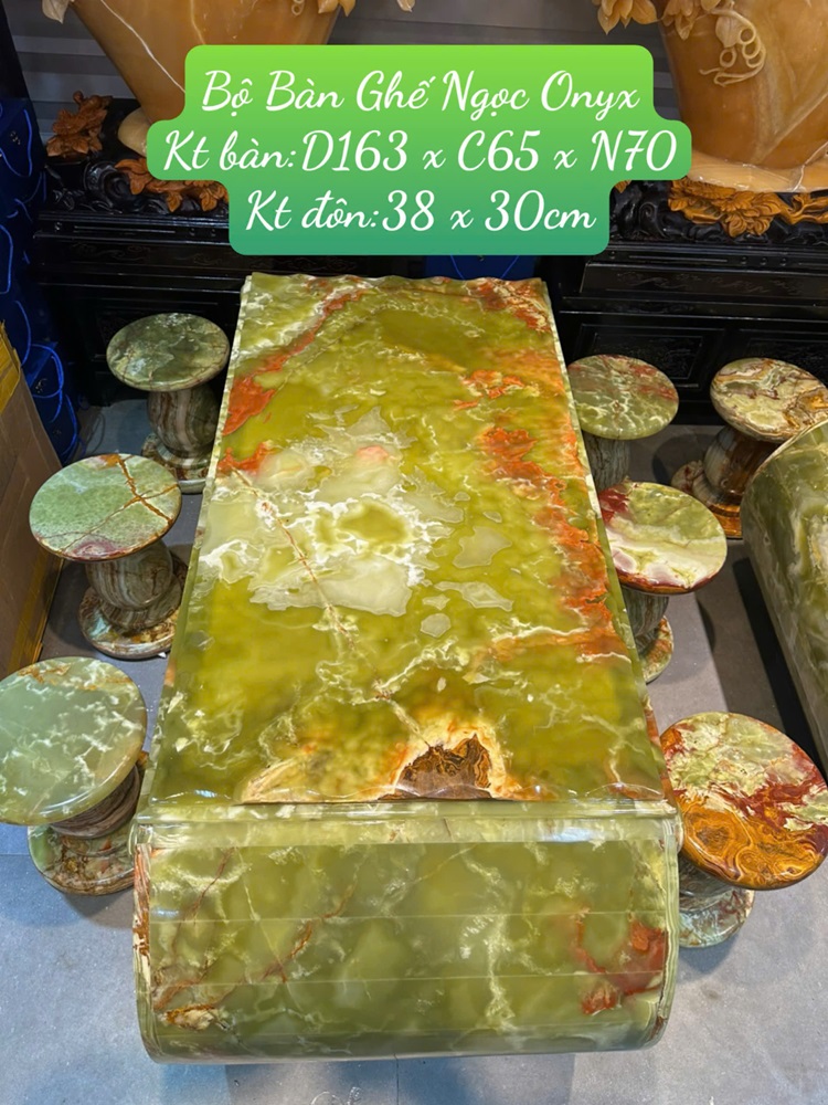 Bộ Bàn Ghế Ngọc Onyx Xanh Vương Khi Hội Tụ Đẳng Cấp Trưng Bày