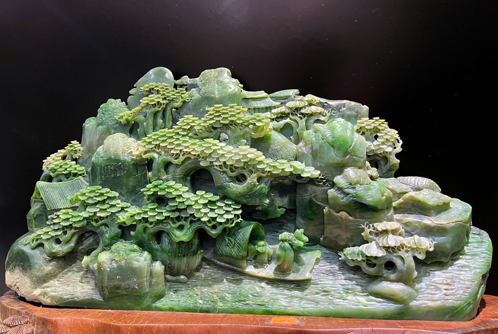 Bồng Lai Tiên Cảnh Ngọc Bích + Giấy kiểm định 62x38x20cm