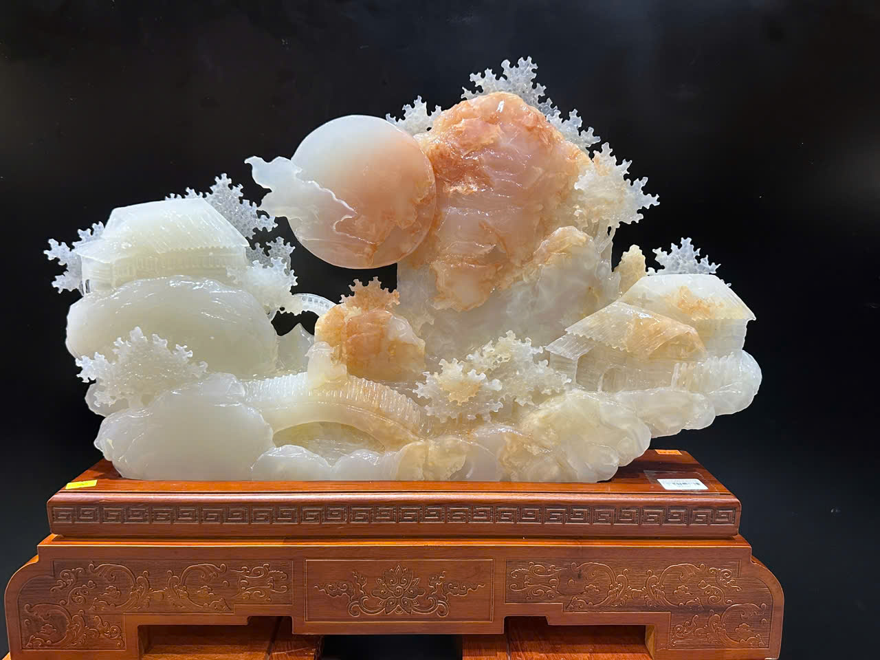 Bồng Lai Tiên Cảnh Ngọc Onyx (Kèm giấy kiểm đinh)