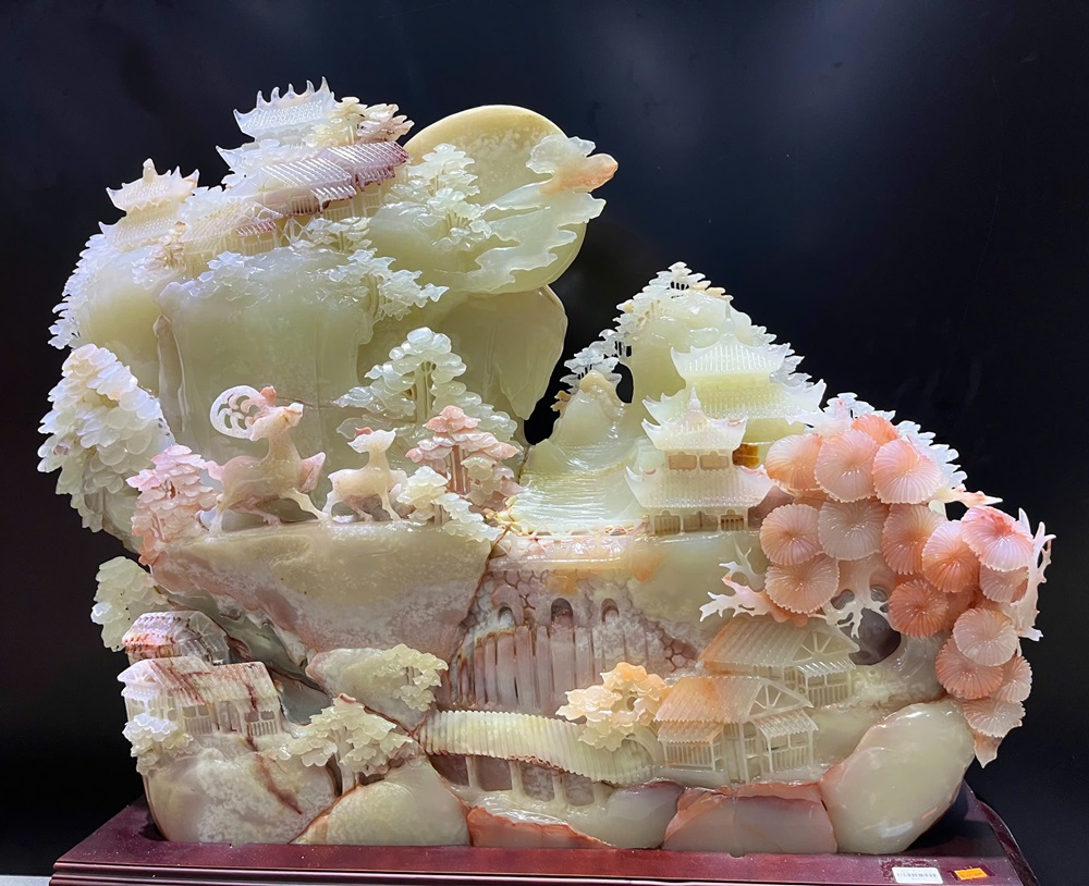 Bồng Lai Tiên Cảnh Ngọc Onyx Trắng (Kèm giấy kiểm đinh)