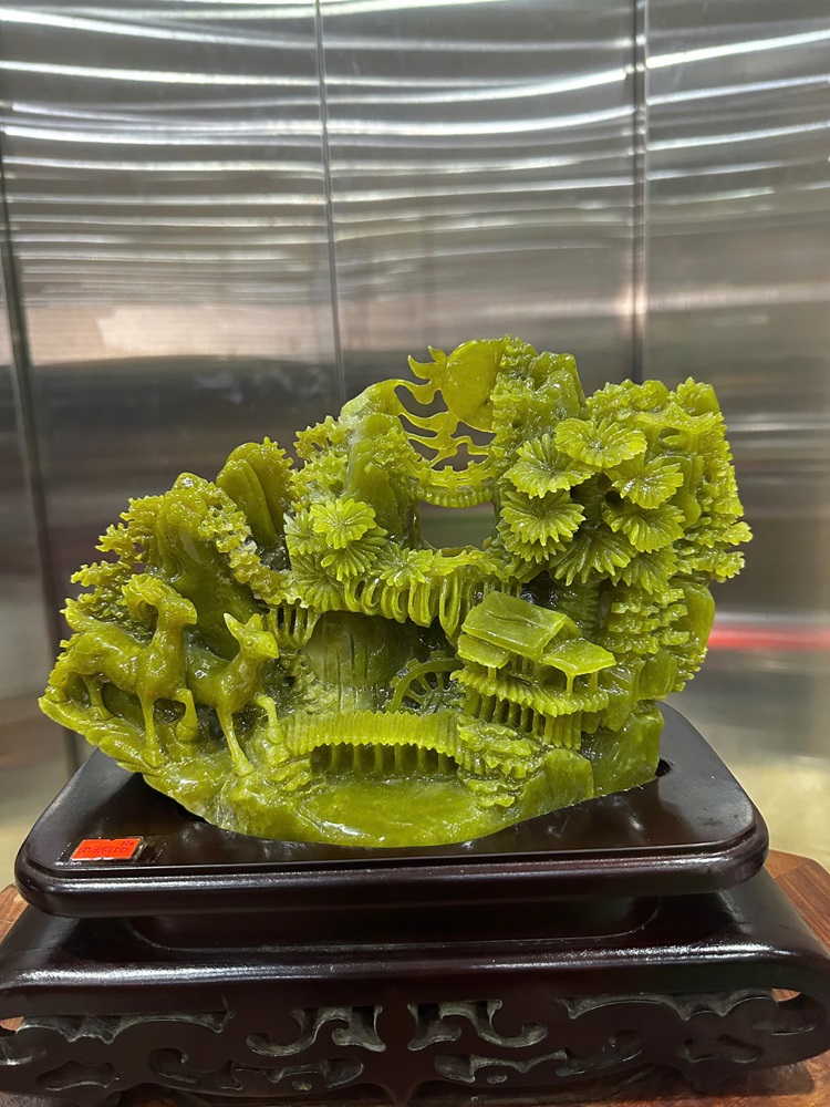 Bồng Lai Tiên Cảnh Ngọc Serpentine 30x20cm