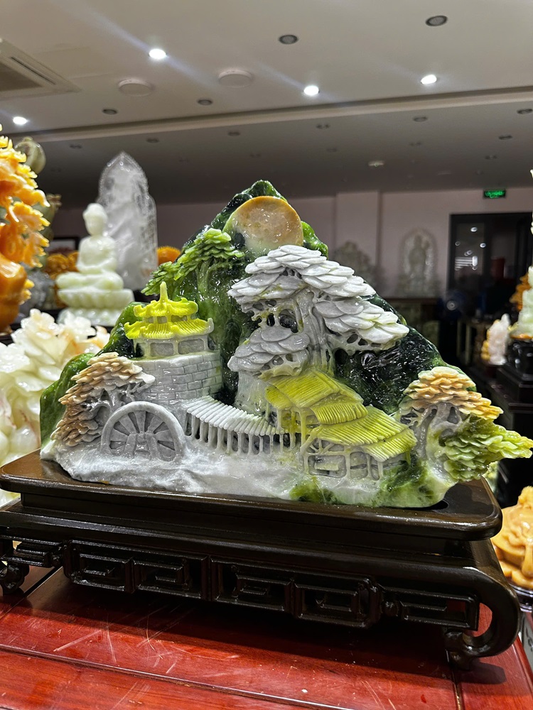 Bồng Lai Tiên Cảnh Ngọc Serpentine 46x28cm