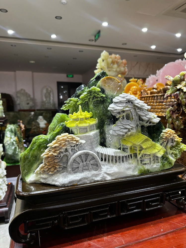 Bồng Lai Tiên Cảnh Ngọc Serpentine 46x28cm