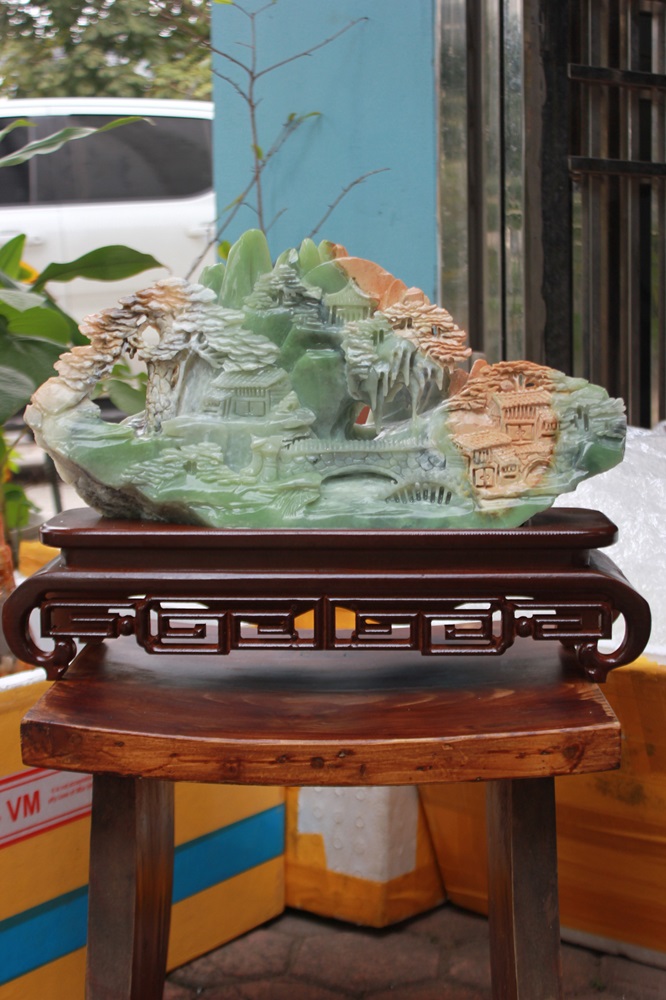 Bồng Lai Tiên Cảnh Ngọc Tụ Nham 48 x 34