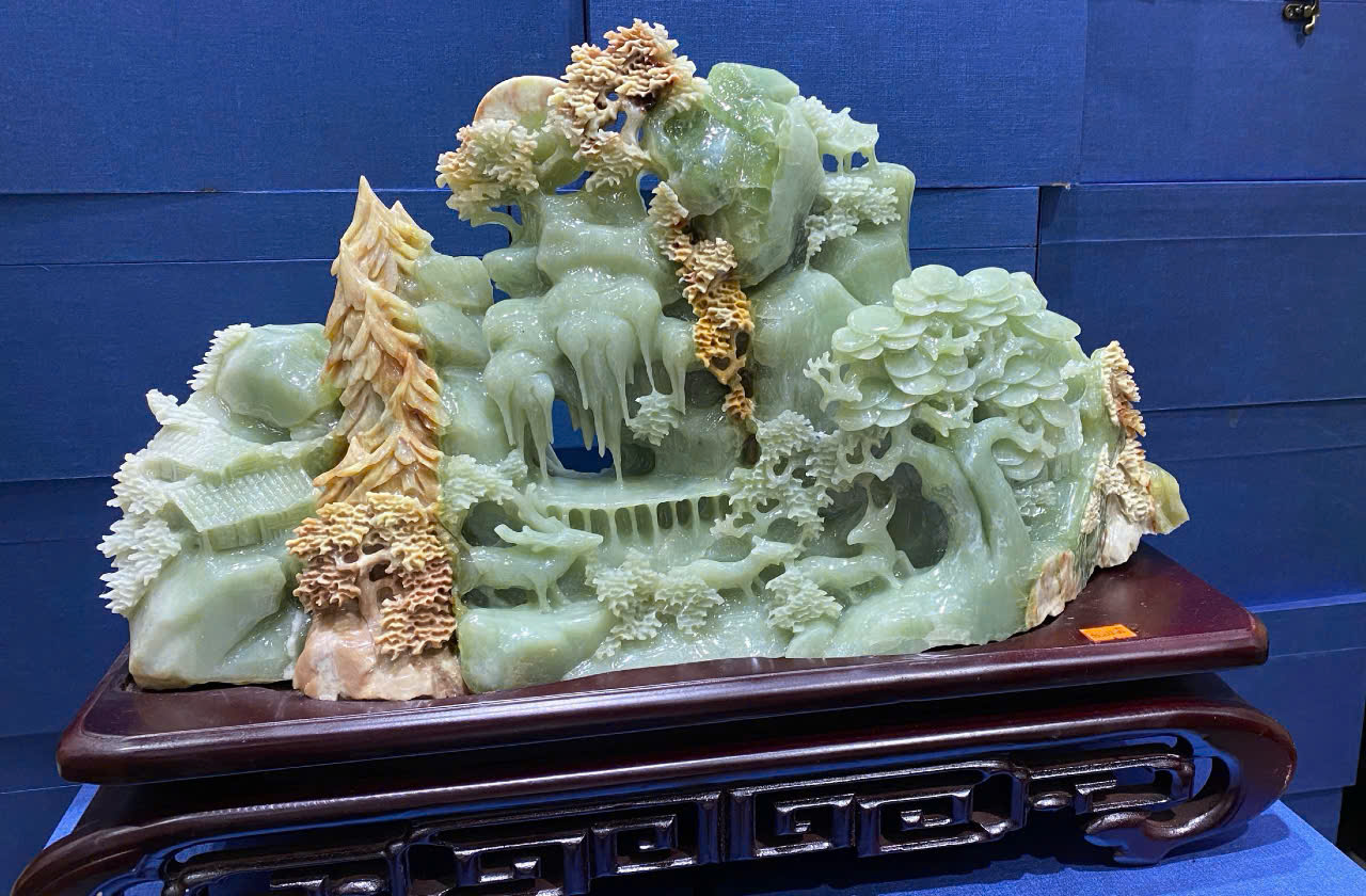 Bồng Lai Tiên Cảnh Ngọc Tụ Nham 48x27cm